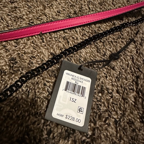 Beautiful - Picture 4 of 5